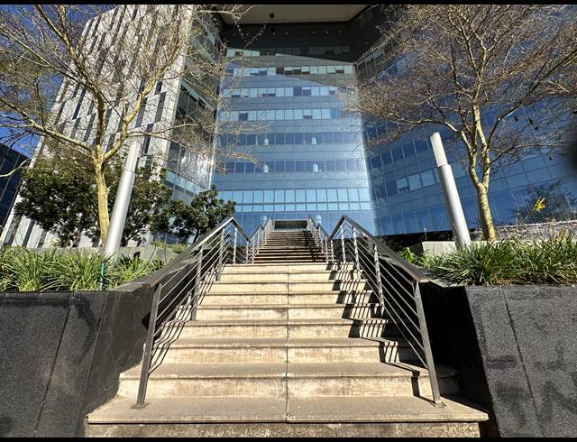 1,727M² OFFICE TO LET IN SANDTON CENTRAL