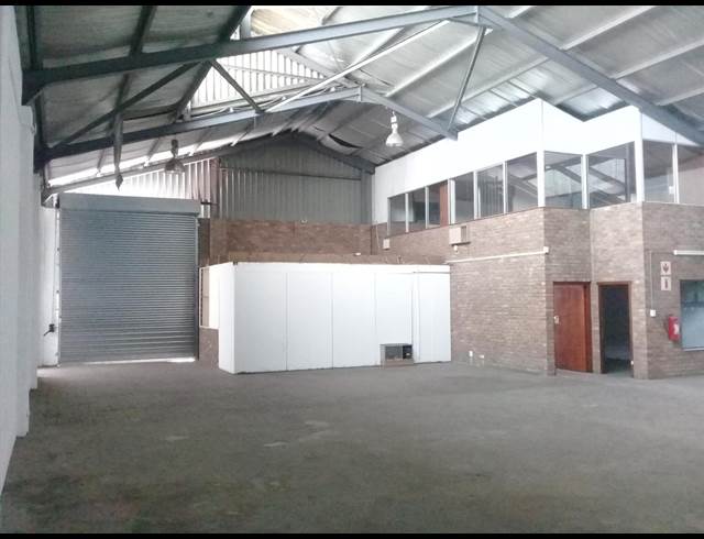 340M² WAREHOUSE TO LET IN EPPING INDUSTRIAL