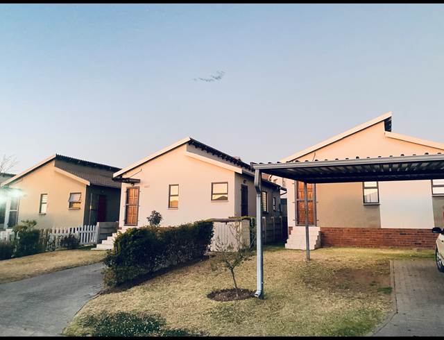 3 BEDROOM TOWNHOUSE RENTED IN NOORDWYK