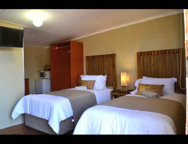 2 bed property to rent in GENERAAL DE WET