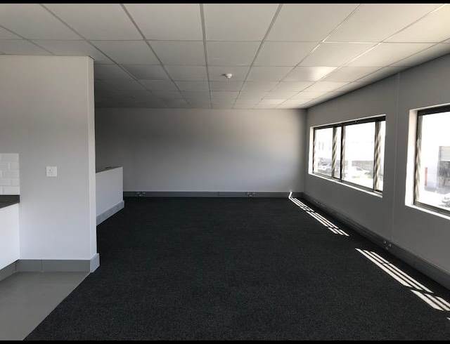 2,370M² WAREHOUSE TO LET IN PAROW INDUSTRIAL