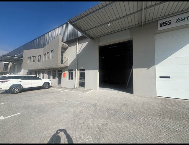 1,065M² WAREHOUSE TO LET IN BELLVILLE SOUTH