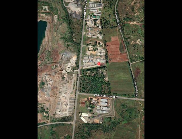 50,000M² VACANT LAND TO LET IN CLAYVILLE