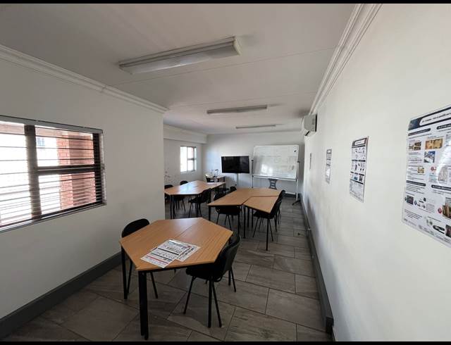 1,000M² WAREHOUSE TO LET IN DALPARK