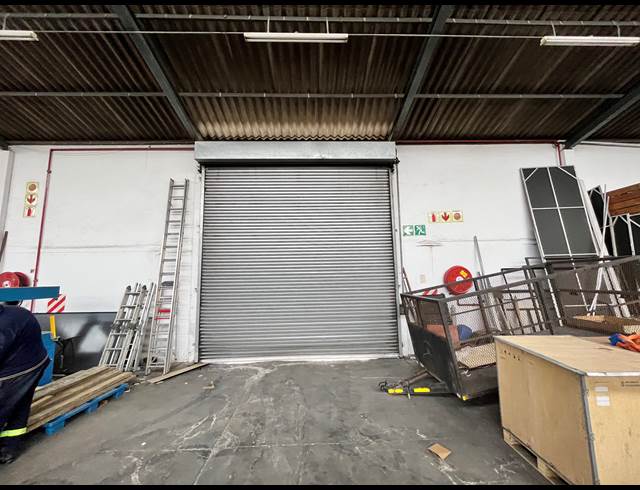 1,810M² WAREHOUSE TO LET IN EPPING INDUSTRIAL