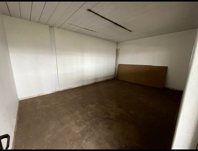 1,800M² WAREHOUSE TO LET IN NEW ERA