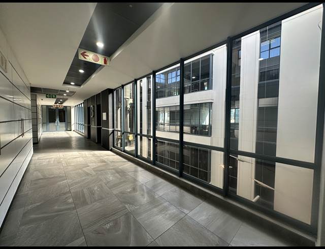 379M² OFFICE TO LET IN SANDTON CENTRAL