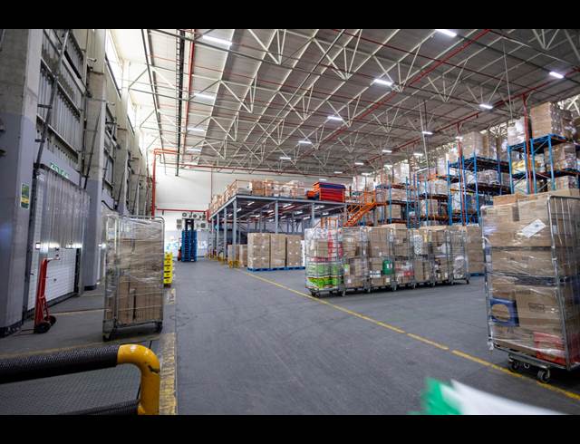 9,162M² WAREHOUSE TO LET IN WATERFALL