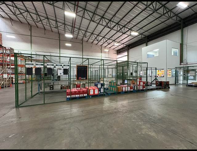 3,301M² WAREHOUSE TO LET IN NEW GERMANY
