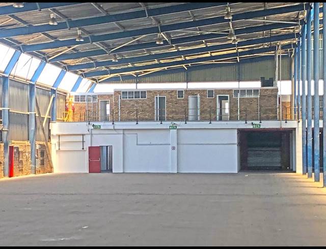 9,000M² WAREHOUSE TO LET IN MEADOWDALE