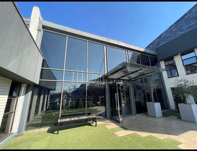 277M² OFFICE TO LET IN HURLINGHAM
