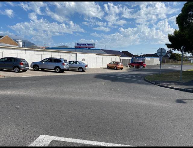 420M² RETAIL TO LET IN WETTON