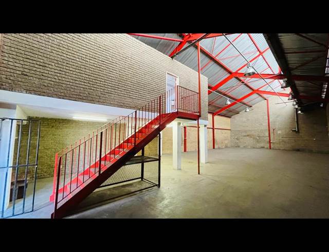 291M² WAREHOUSE TO LET IN ROBERTVILLE