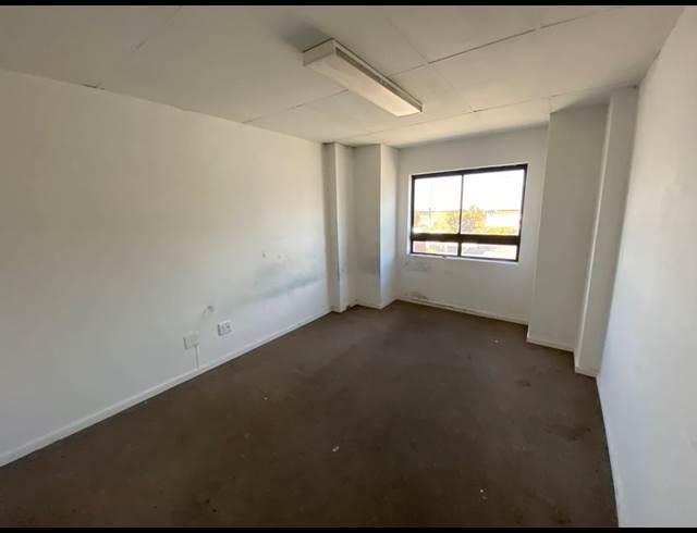 500M² WAREHOUSE TO LET IN KILLARNEY GARDENS