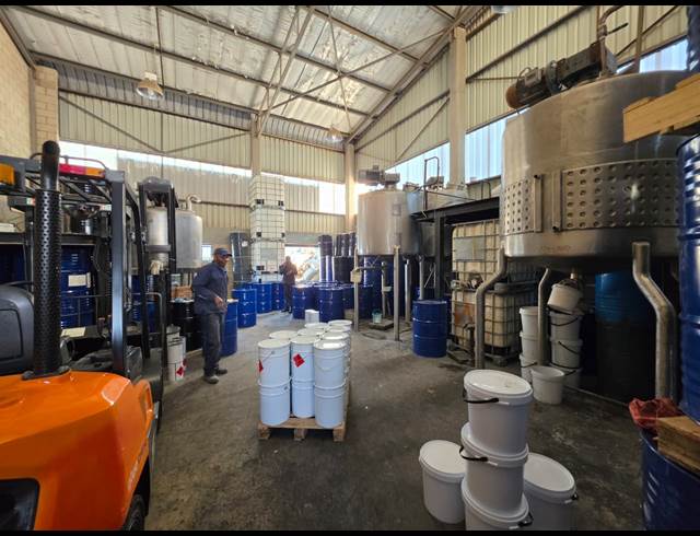 265M² WAREHOUSE TO LET IN STORMILL