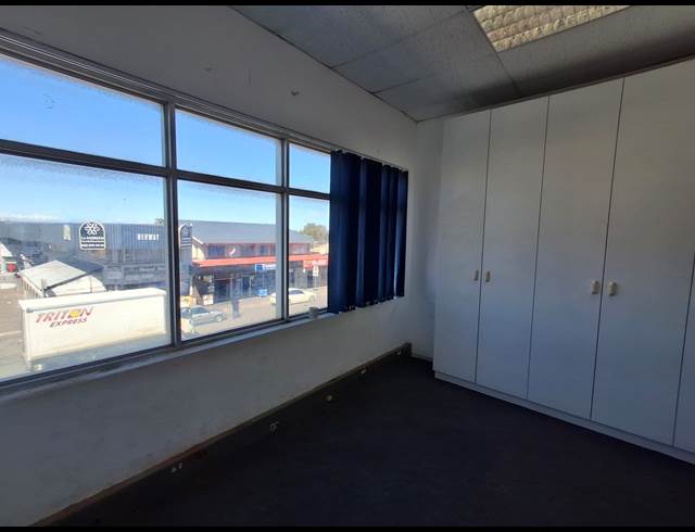 275M² BUSINESS TO LET IN VINCENT