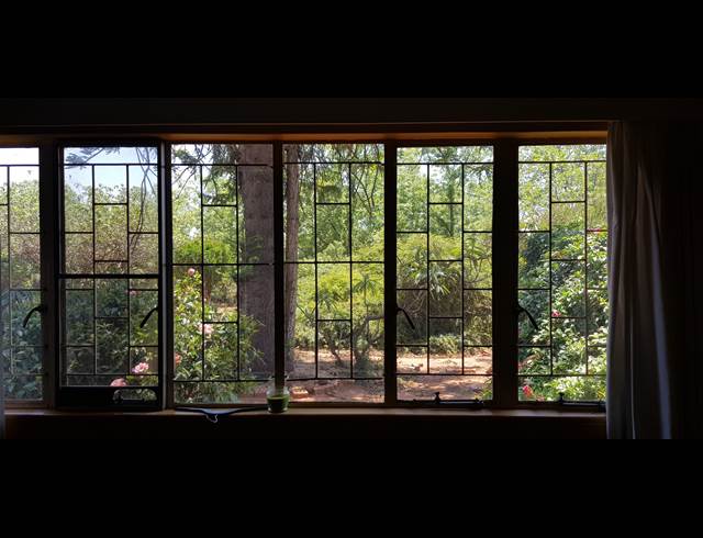 3 bed property to rent in WILLOW PARK MANOR