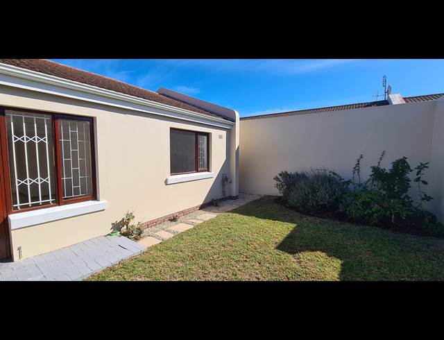 3 bed property to rent in DREYERSDAL