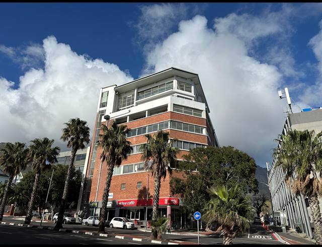 800M² OFFICE TO LET IN CAPE TOWN CITY CENTRE