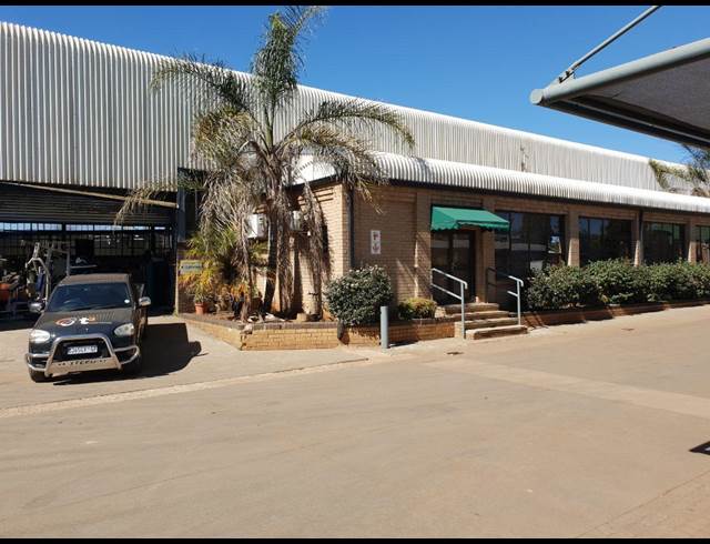 1,000M² WAREHOUSE TO LET IN SPARTAN