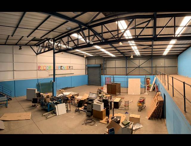 1,093M² WAREHOUSE TO LET IN STRIJDOMPARK