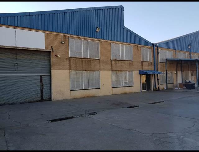 1,500M² WAREHOUSE RENTED IN AMALGAM