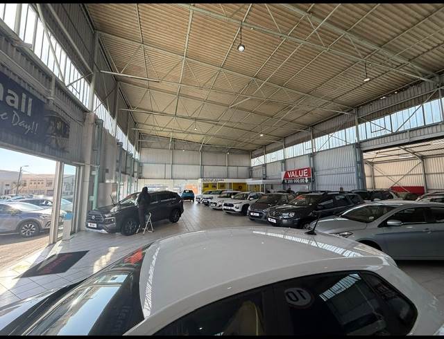 2,550M² RETAIL TO LET IN ARCADIA