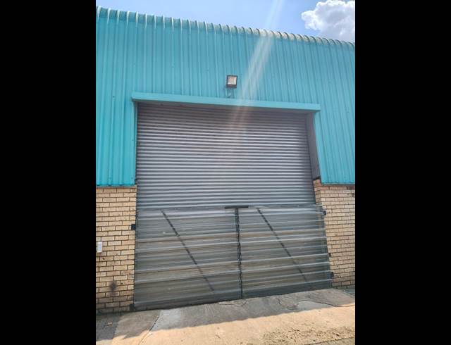 952M² WAREHOUSE TO LET IN HENNOPSPARK