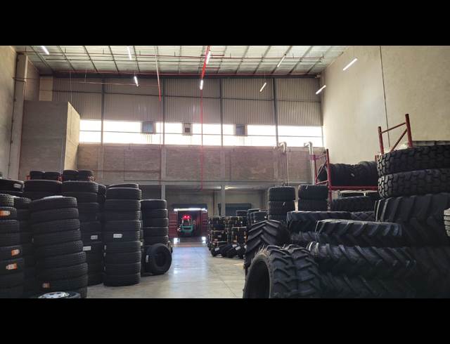 2,631M² WAREHOUSE TO LET IN BRACKENFELL INDUSTRIAL