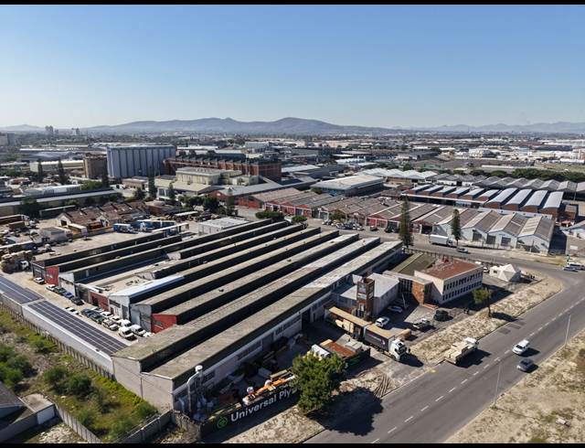 2,900M² WAREHOUSE TO LET IN EPPING INDUSTRIAL