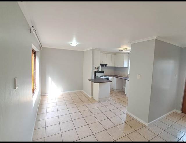 2 BEDROOM PROPERTY TO RENT IN VREDEKLOOF