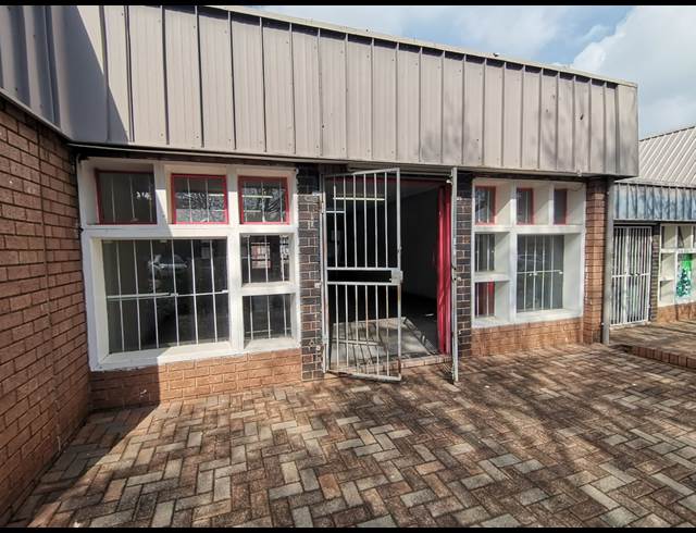 65M² RETAIL TO LET IN VALHALLA