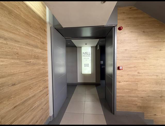 310M² OFFICE TO LET IN NEWLANDS