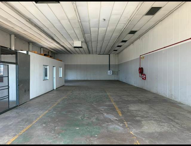 370M² WAREHOUSE TO LET IN ROSSLYN