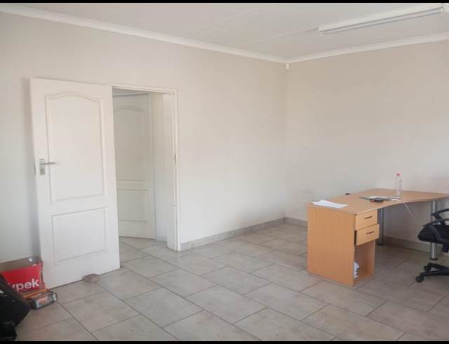 110M² OFFICE TO LET IN NELSPRUIT CENTRAL