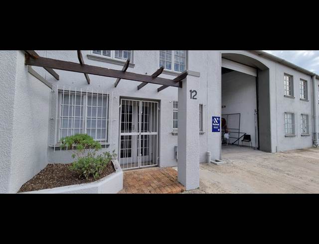 194M² WAREHOUSE TO LET IN AIRPORT INDUSTRIA