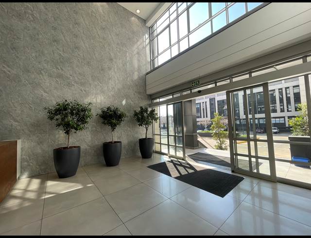 594M² OFFICE TO LET IN SANDTON CENTRAL