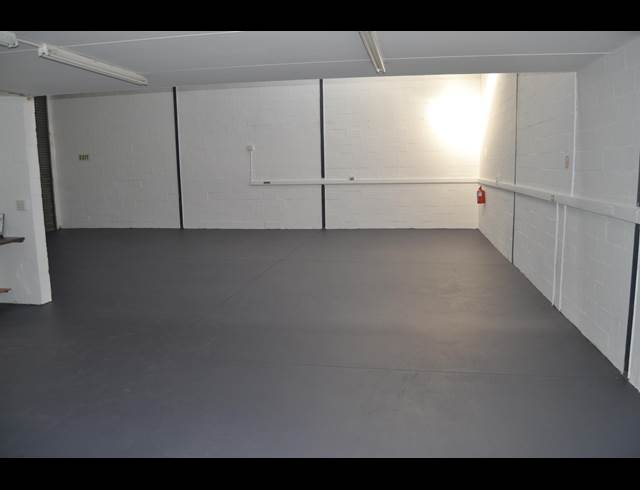 265M² WAREHOUSE TO LET IN KILLARNEY GARDENS