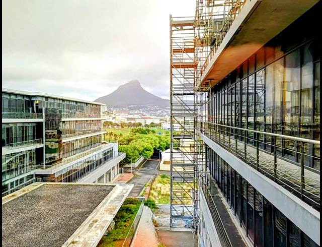 1,587M² OFFICE TO LET IN WOODSTOCK