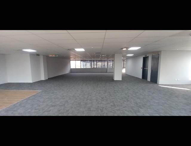 282M² OFFICE TO LET IN WOODMEAD