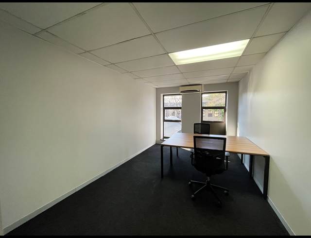 235M² OFFICE TO LET IN HURLINGHAM