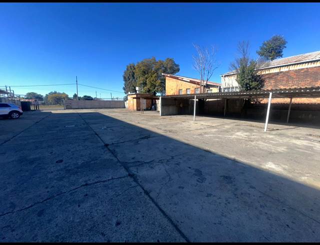1,875M² WAREHOUSE TO LET IN ELANDSFONTEIN