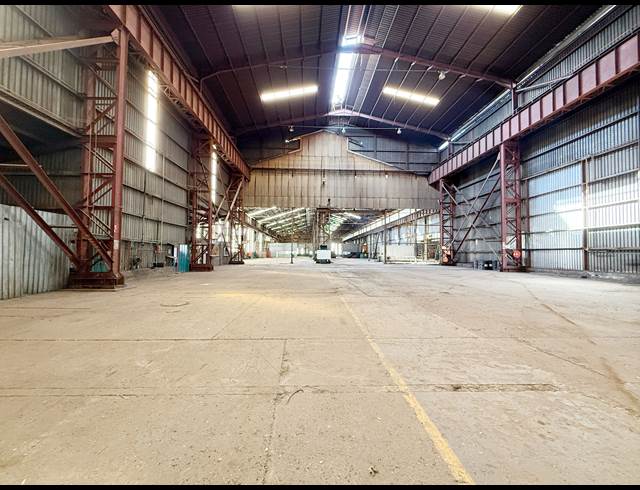 10,000M² WAREHOUSE TO LET IN DUNCANVILLE