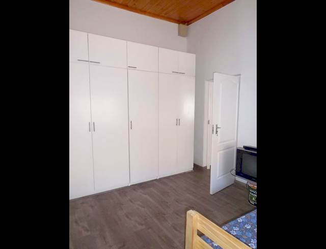 2 bed property to rent in WOODSTOCK