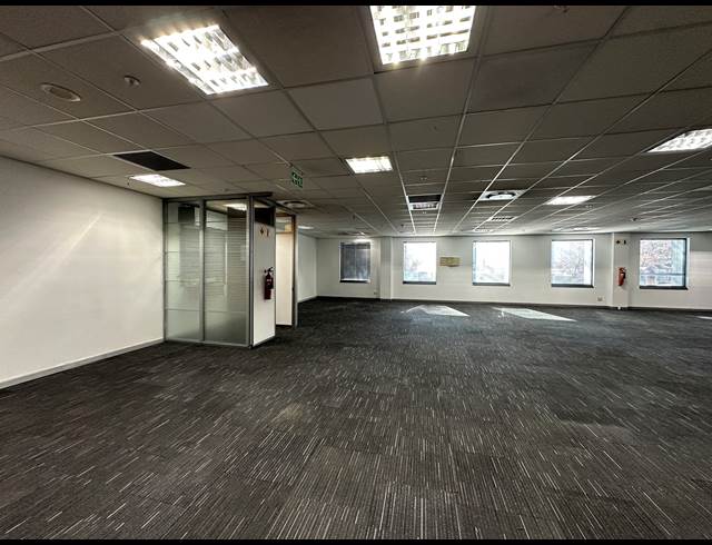 457M² OFFICE TO LET IN SANDTON CENTRAL