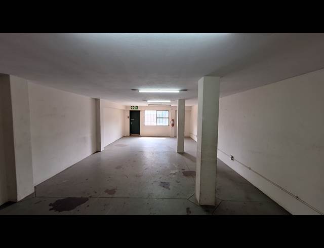 1,046M² WAREHOUSE TO LET IN ROBERTVILLE