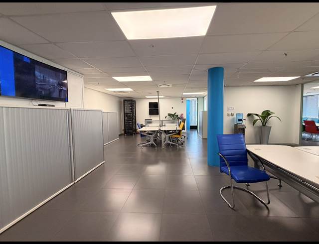 1,523M² OFFICE TO LET IN SOMERSET PARK