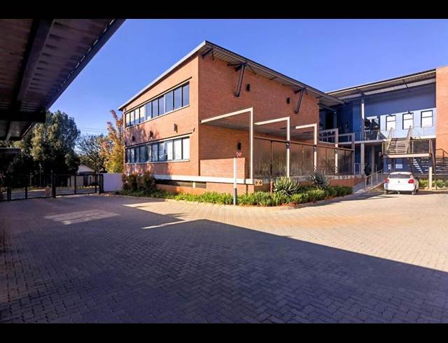 BUSINESS PROPERTY TO RENT IN LYNNWOOD