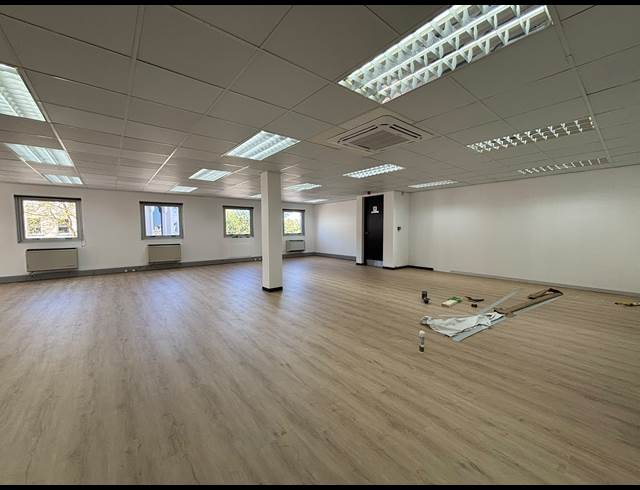 254M² OFFICE TO LET IN TYGER VALLEY