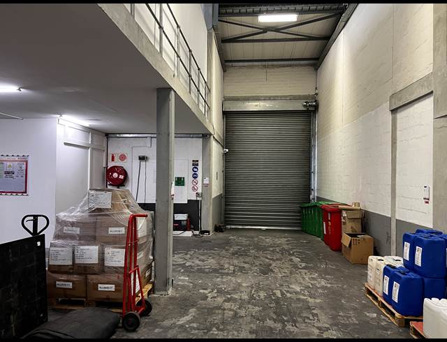 527M² WAREHOUSE TO LET IN AIRPORT INDUSTRIA
